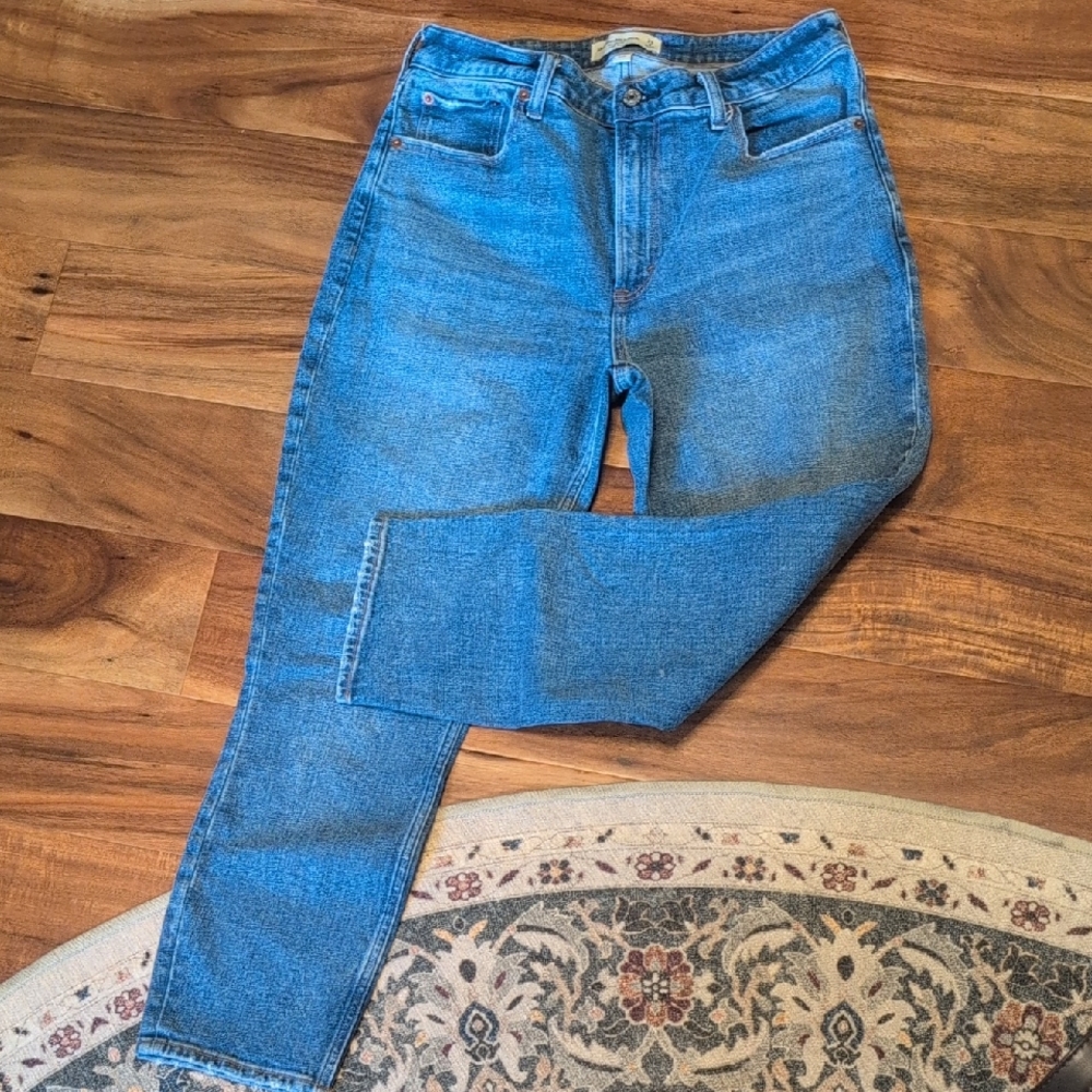 Abercrombie and Fitch The Skinny High Rise Curve Love